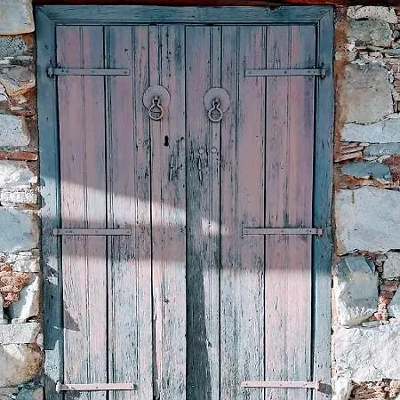 Mountain Traditional Village House Writer's Retreat * Limassol