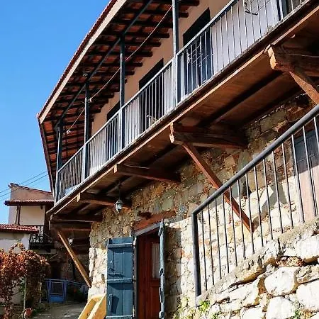 Hébergement de vacances Mountain Traditional Village House Writer's Retreat