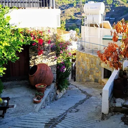 Mountain Traditional Village House Writer's Retreat בית נופש